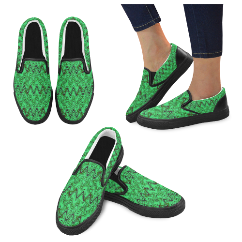 Green and Black Waves pattern design Men's Unusual Slip-on Canvas Shoes (Model 019)