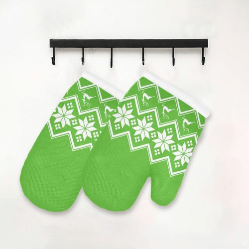 Christmas Reindeer Snowflake Green Oven Mitt (Two Pieces)