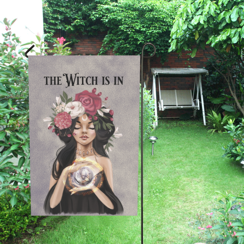 Garden Flag 5 The Witch Is In - Light Skinned Garden Flag 12‘’x18‘’（Without Flagpole）