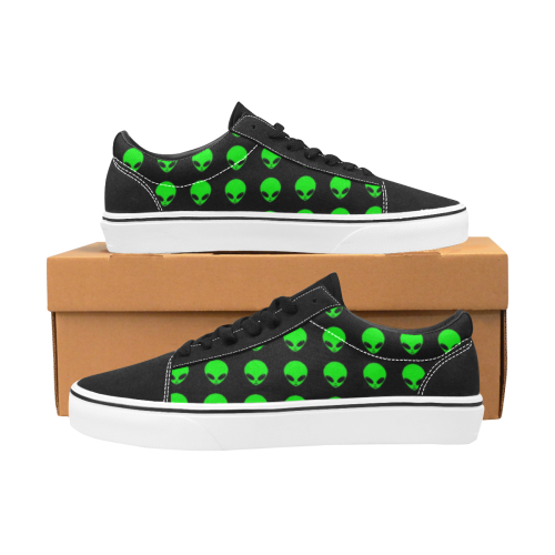 Green Alien Head Men's Low Top Skateboarding Shoes (Model E001-2)