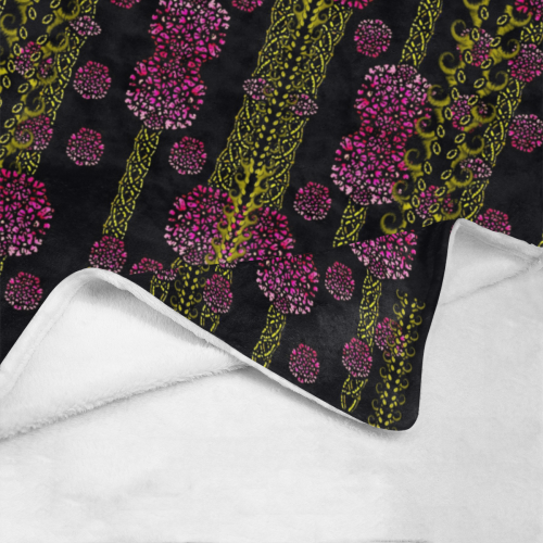 wild flowers on black Ultra-Soft Micro Fleece Blanket 30''x40''
