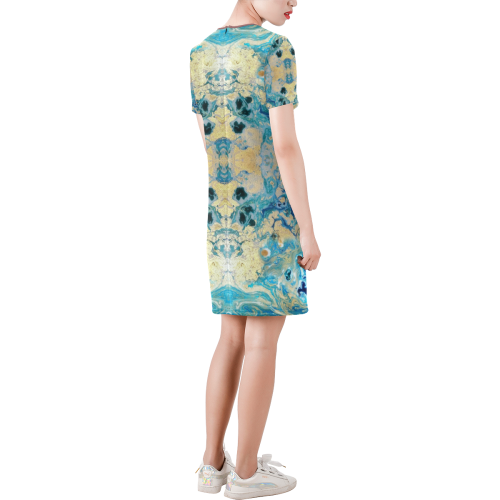 dorures 3 Short-Sleeve Round Neck A-Line Dress (Model D47)