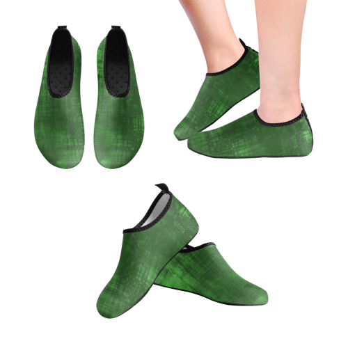 Green Grunge Women's Slip-On Water Shoes (Model 056)
