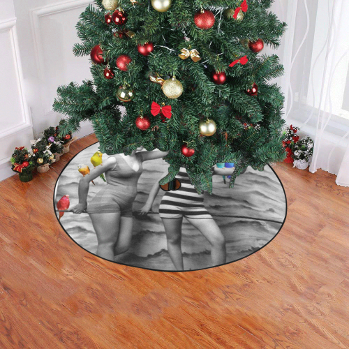 Brighton Belles Christmas Tree Skirt 47" x 47"