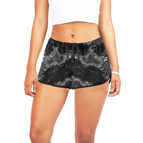 black dragon animal snake skin pattern Women's All Over Print Relaxed Shorts (Model L19)