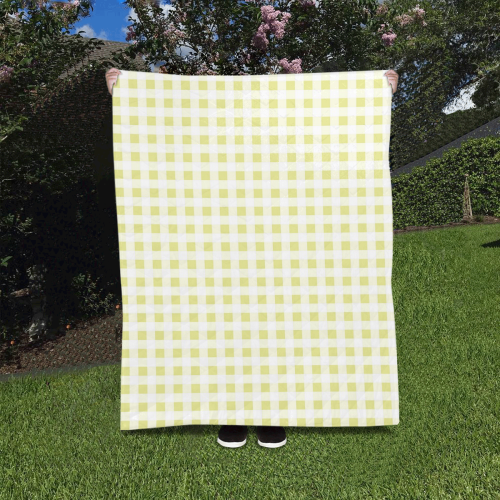 Pale Yellow Gingham Quilt 40"x50"