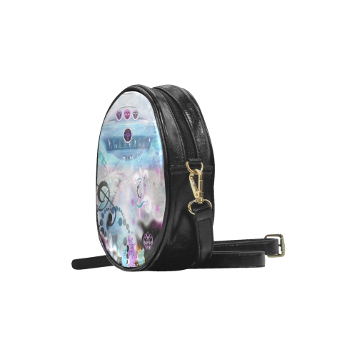 Go with the Sonic Round Sling Bag (Model 1647)