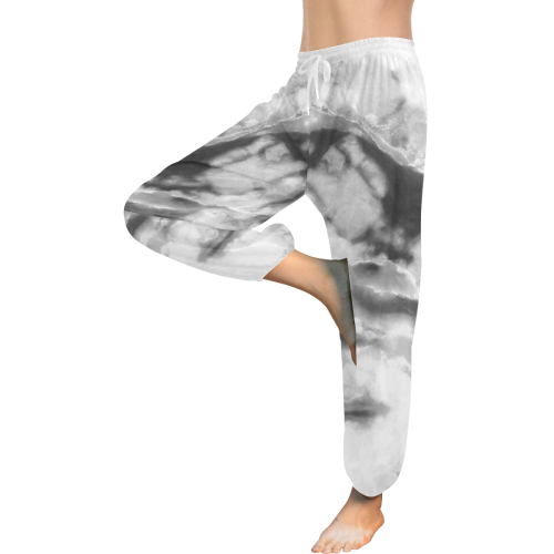 Marble Black and White Pattern Women's All Over Print Harem Pants (Model L18)