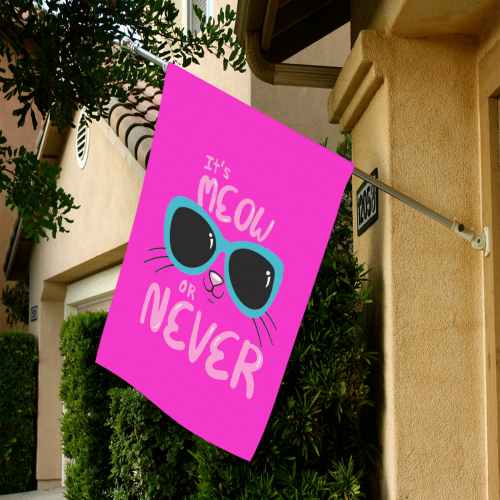 It's Meow Or Never Garden Flag 28''x40'' （Without Flagpole）