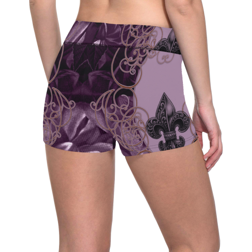 Flowers in soft violet colors Women's All Over Print Short Leggings (Model L28)